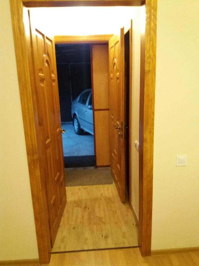 "Arttrakt" Hotel Lviv Bagian luar foto
